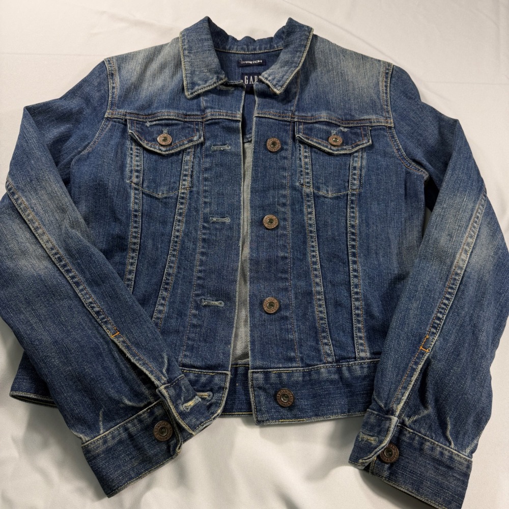Gap Womens XS Wash Stretch Denim Trucker Jacket Cropped Blue 2YK from 2005 - Picture 2 of 8